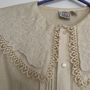 Vintage JG Hook fitted blouse cream boho cottage core beautiful unique